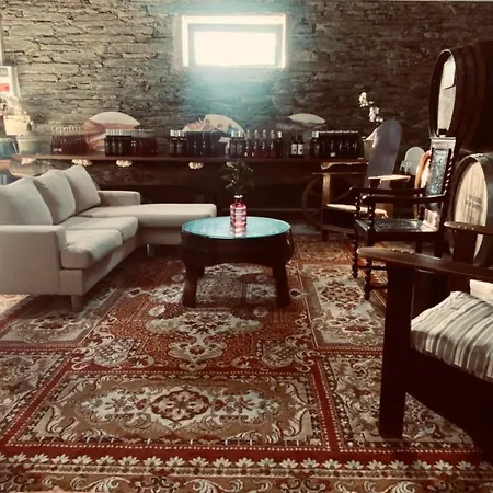 Quinta Da Casa Cimeira, Guest House, Wines & Food