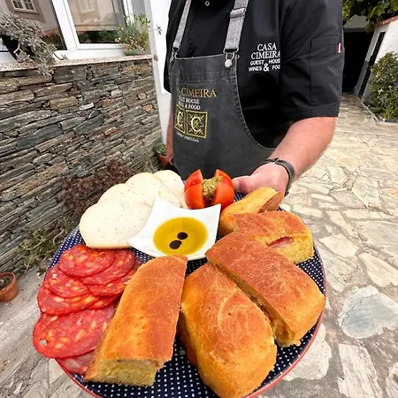 Quinta Da Casa Cimeira, Guest House, Wines & Food בית חווה