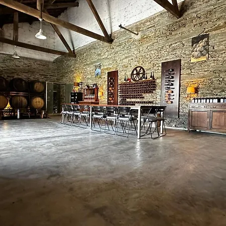 农家乐 卡萨斯梅拉酒店 *
