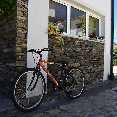 Quinta Da Casa Cimeira, Guest House, Wines & Food