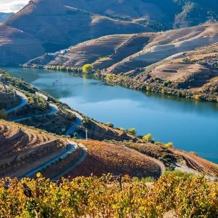 Quinta Da Casa Cimeira, Guest House, Wines & Food Alojamento de Turismo Rural Valença do Douro