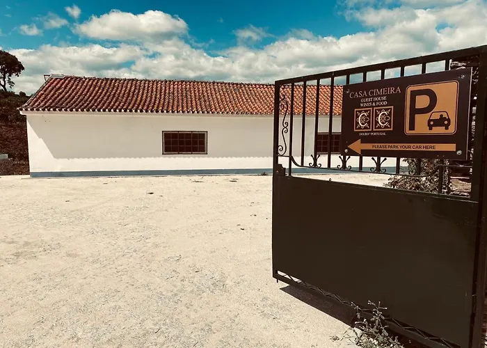 Quinta Da Casa Cimeira, Guest House, Wines & Food