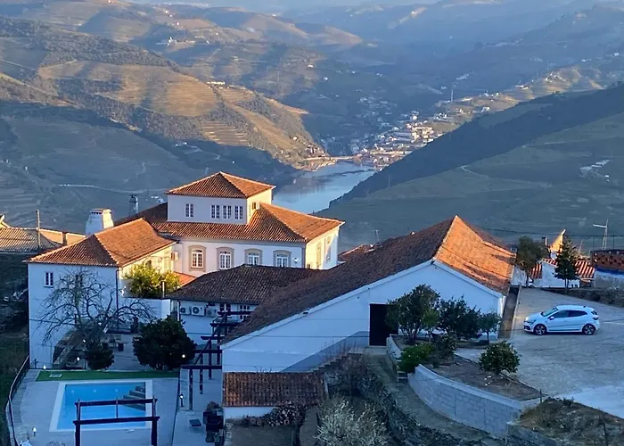 Quinta Da Casa Cimeira, Guest House, Wines & Food Bauernhof *