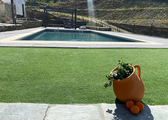 Quinta Da Casa Cimeira, Guest House, Wines & Food * Valença do Douro