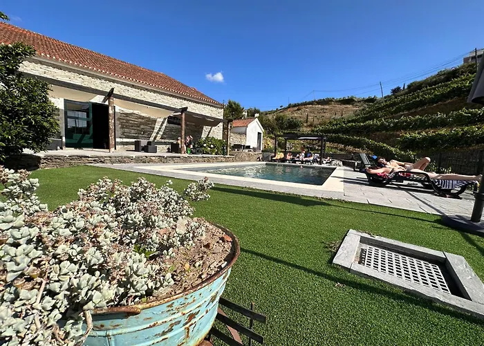 Quinta Da Casa Cimeira, Guest House, Wines & Food Bauernhof Valença do Douro