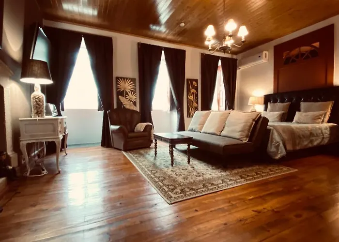 Quinta Da Casa Cimeira, Guest House, Wines & Food