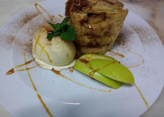 Quinta Da Casa Cimeira, Guest House, Wines & Food *